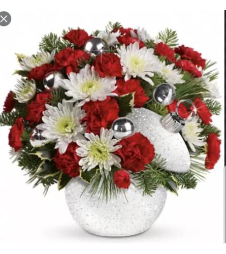 Shimmer and Sparkle. An arrangement by Avenue Flowers and Gifts.