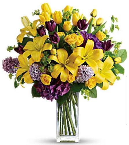 Equinox. An arrangement by Avenue Flowers and Gifts.