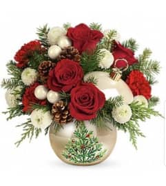 Champagne Pearl Ornament. An arrangement by Avenue Flowers and Gifts.