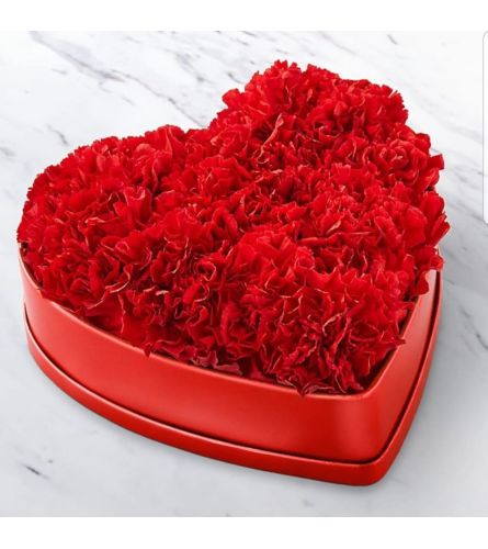 HEART'S FASHION - Standard. An arrangement by Avenue Flowers and Gifts.