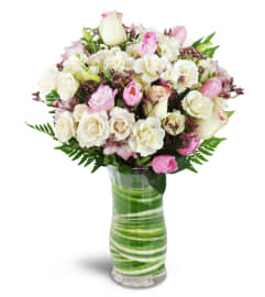 Sweetest Valentine™. An arrangement by Avenue Flowers and Gifts.