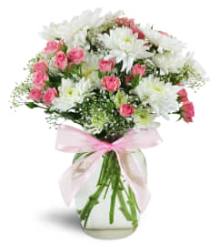 Little Sweetheart. An arrangement by Avenue Flowers and Gifts.