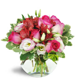 Cupid's Arrow™. An arrangement by Avenue Flowers and Gifts.
